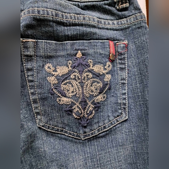 Woman Jeans - Picture 5 of 6